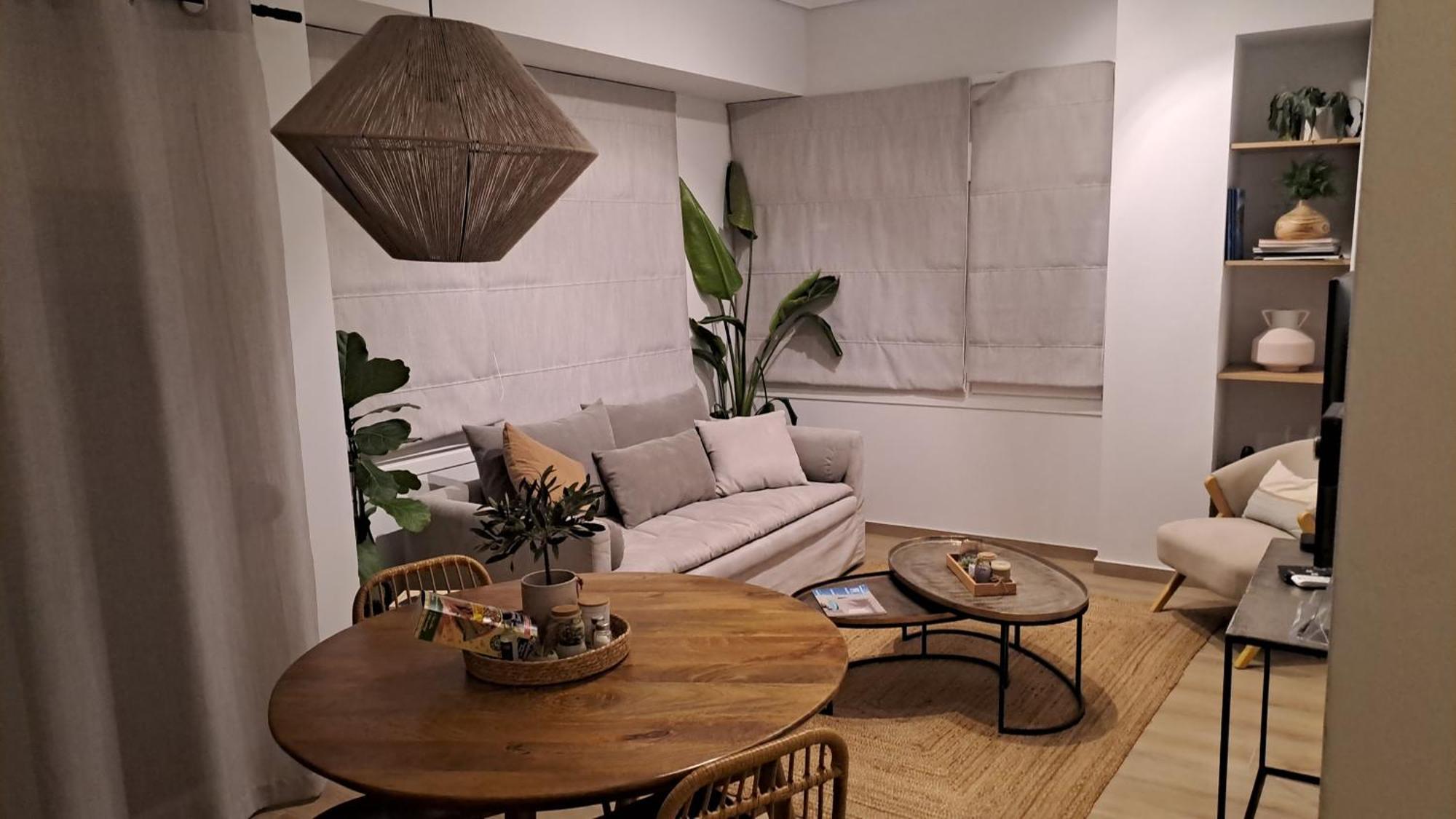 Homing Inspired Modern Living Volos